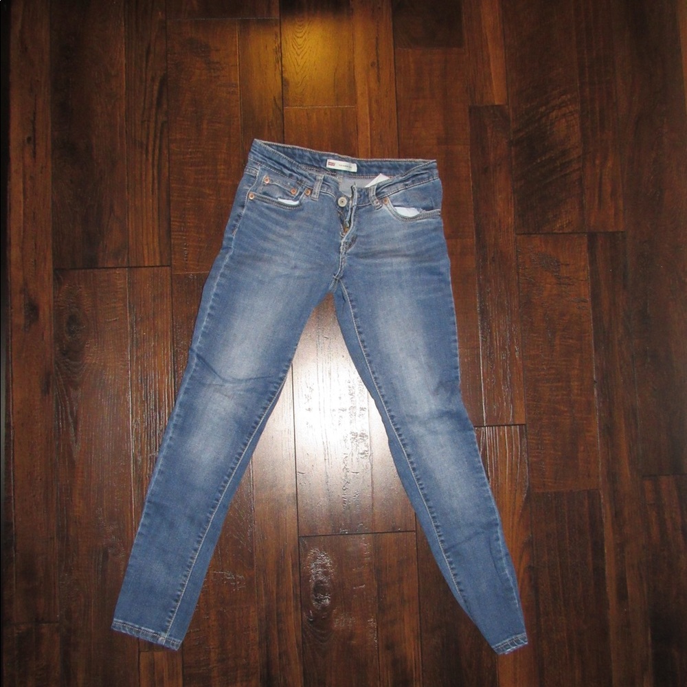 Girls Levi’s jeans
